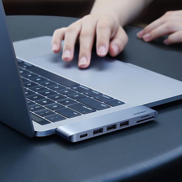Produktbild Ugreen 6-in-2 (USB-C, 6 Ports)