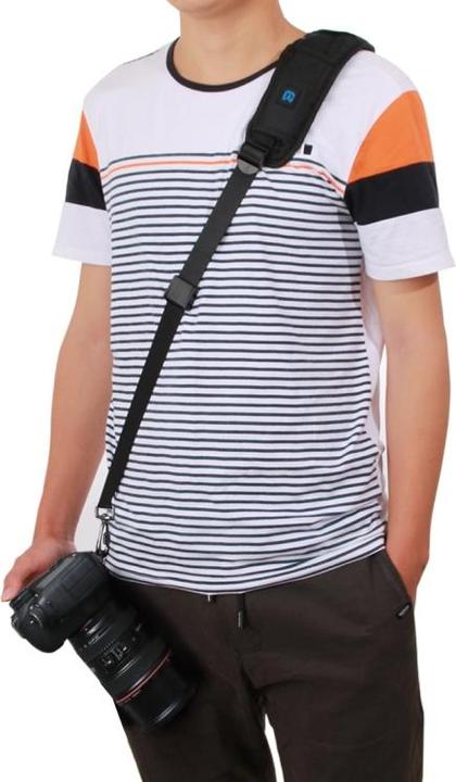 Actual product image Puluz Quick Release Anti-Slip Soft Pad Single Shoulder Camera Strap with Metal Hook for SLR/DSLR Cameras (Shoulder strap)