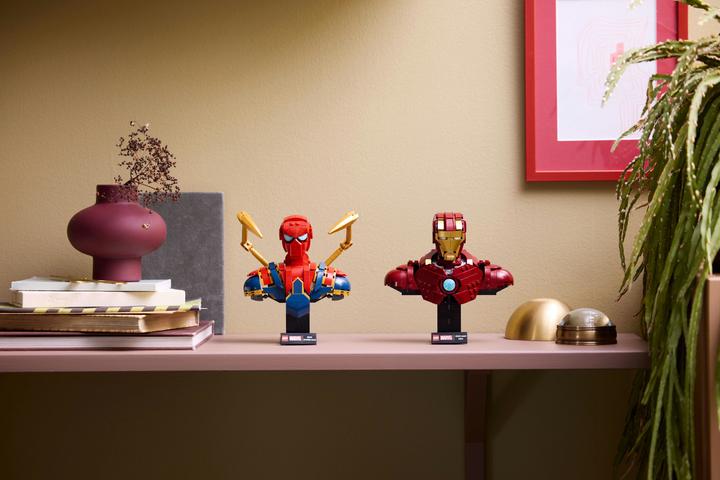 Actual product image LEGO Iron Man MK4 (76327, LEGO Marvel)