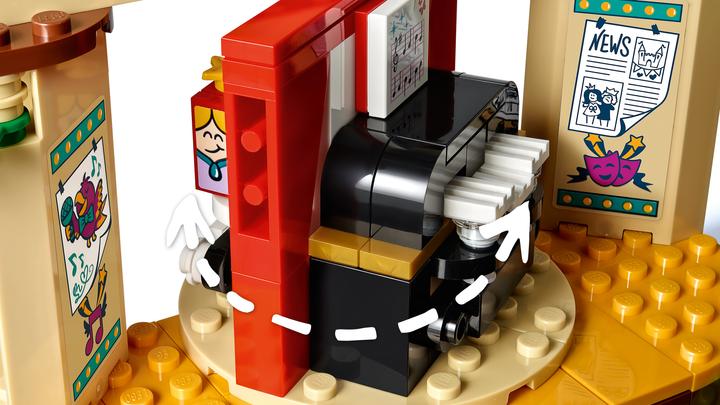 Actual product image LEGO Andreas stage in the park (41334, LEGO Friends)