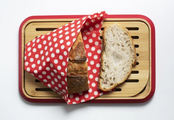 Actual product image Pebbly Bread cutting board