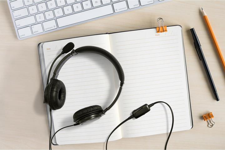 Actual product image Kensington Acco/ Hifi Headphones With Mic And Volume Control Buttons (Cable)