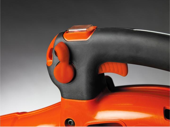 Image du produit Husqvarna 125b (Essence, Aspirateurs à feuilles)