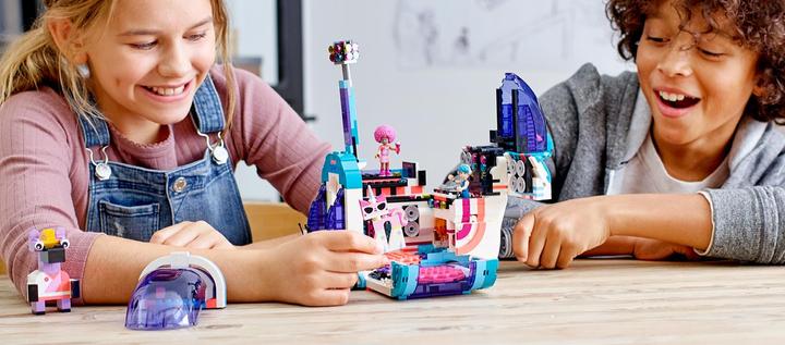 Produktbild LEGO Pop-Up-Party-Bus (70828)