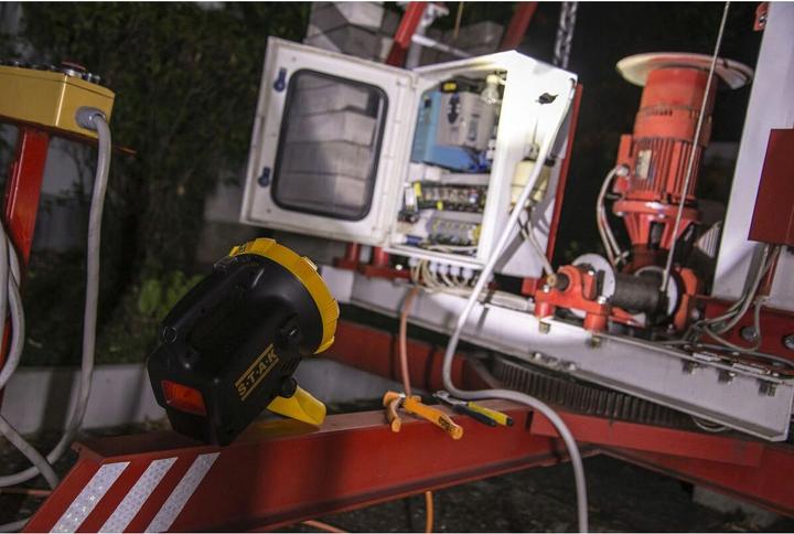 Produktbild S.T.A.K Akku Handscheinwerfer LED Handstrahler Trainspotting (1600 lm)