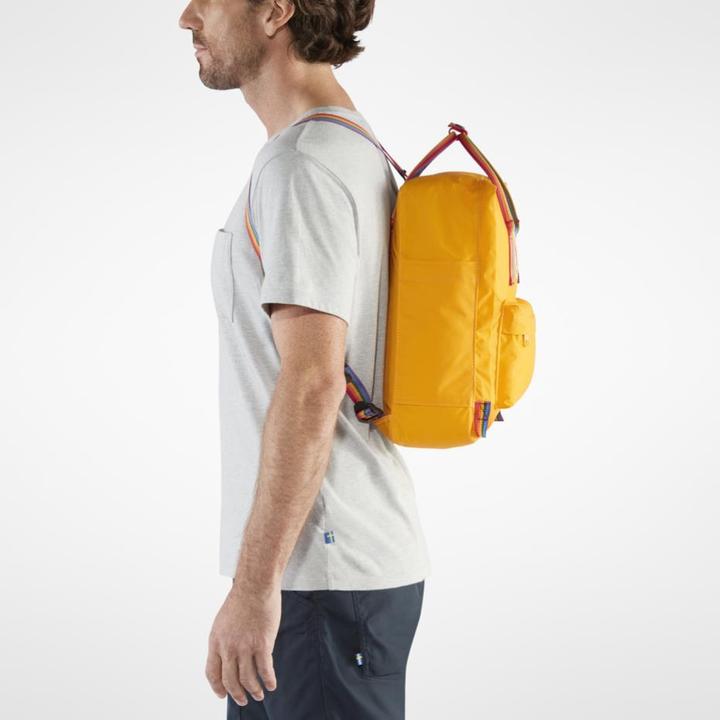 Actual product image Fjällräven Kanken Rainbow (16 l)