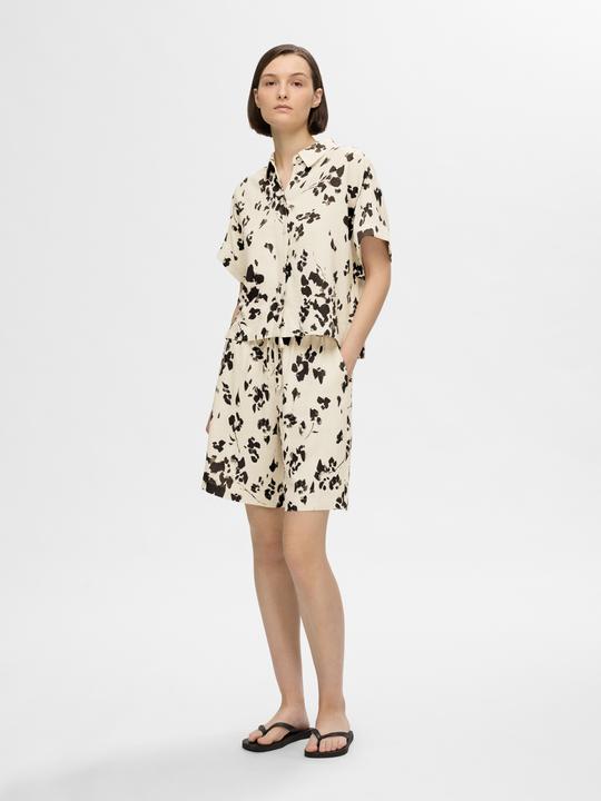 Actual product image Selected Loose fit print shorts (36)