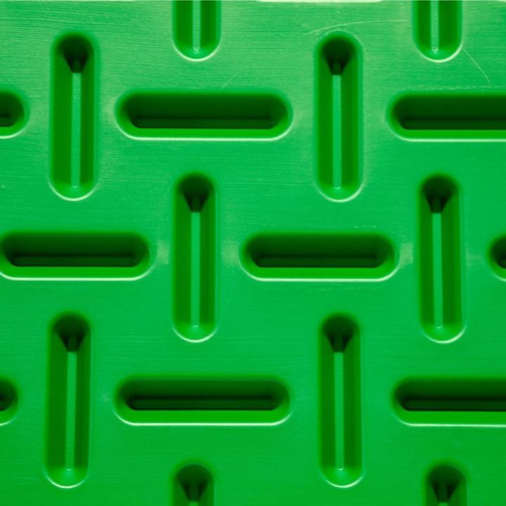 Actual product image Ukal Medium pig plate