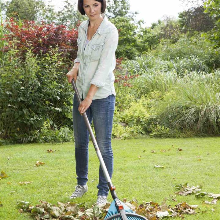 Actual product image Gardena Adjustable broom