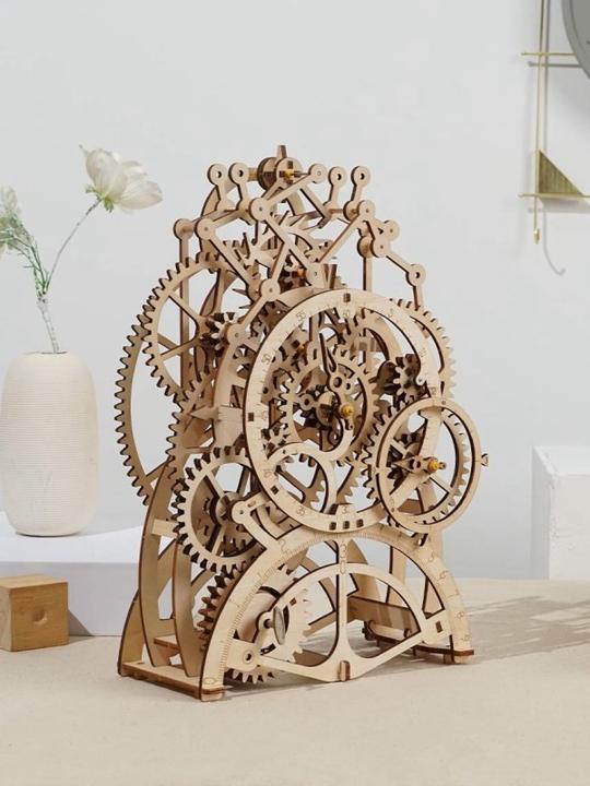 Actual product image Robotime Wooden clockwork kit (166 pieces)
