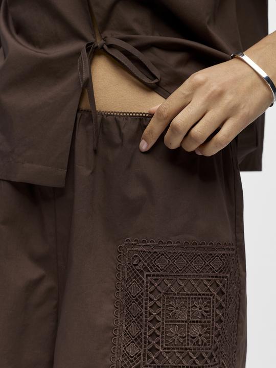 Produktbild Object Bestickte Shorts (34)