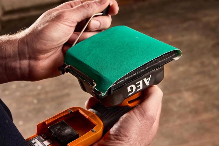 Actual product image AEG Subcompact Brushless Orbital Sander with Vibration Reduction and Dust Extraction (Eccentric grinder)