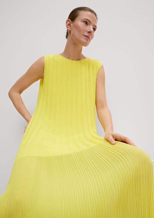 Produktbild Comma Kleid Maxi-Kleid mit Plisseefalten (36)