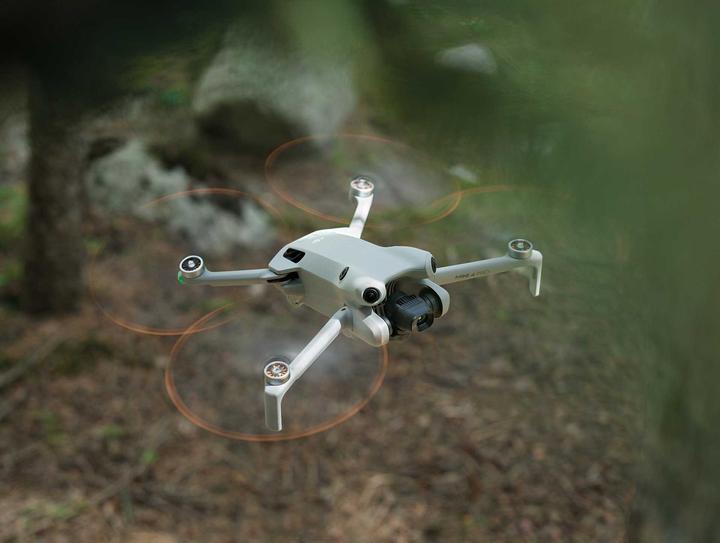 Image du produit DJI Mini 4 Pro (RC-N2) (34 min, 249 g, 48 Mpx)