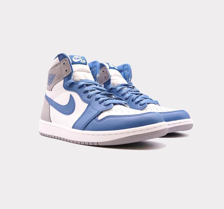 Produktbild Nike Air Jordan 1 (46)