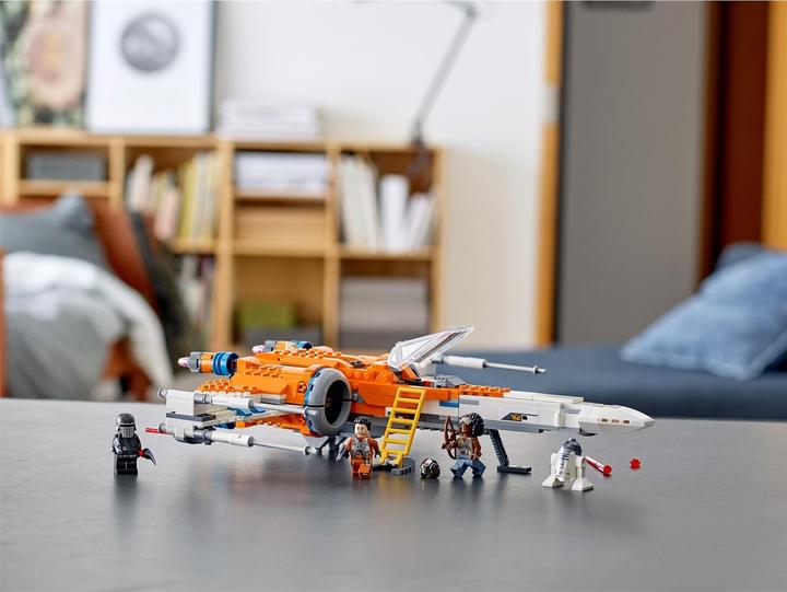 Actual product image LEGO Poe Dameron's X-Wing starfighter (75273, LEGO Star Wars)