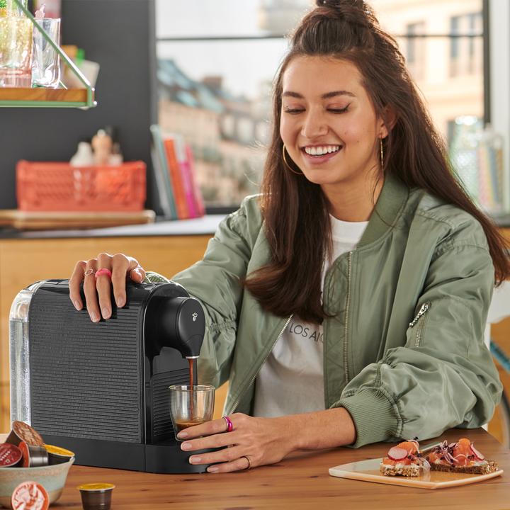 Produktbild Tchibo Cafissimo „Pure plus“ Kapselmaschine (Cafissimo)