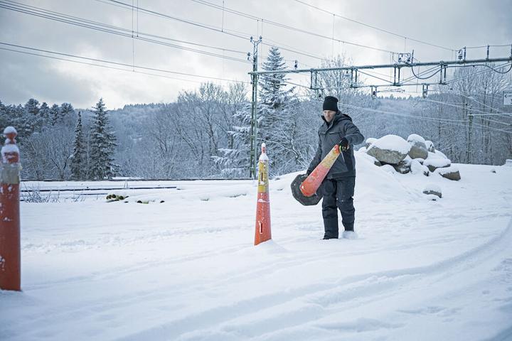 Actual product image Projob Lined wind- and waterproof rain jacket with contrast elements (M)