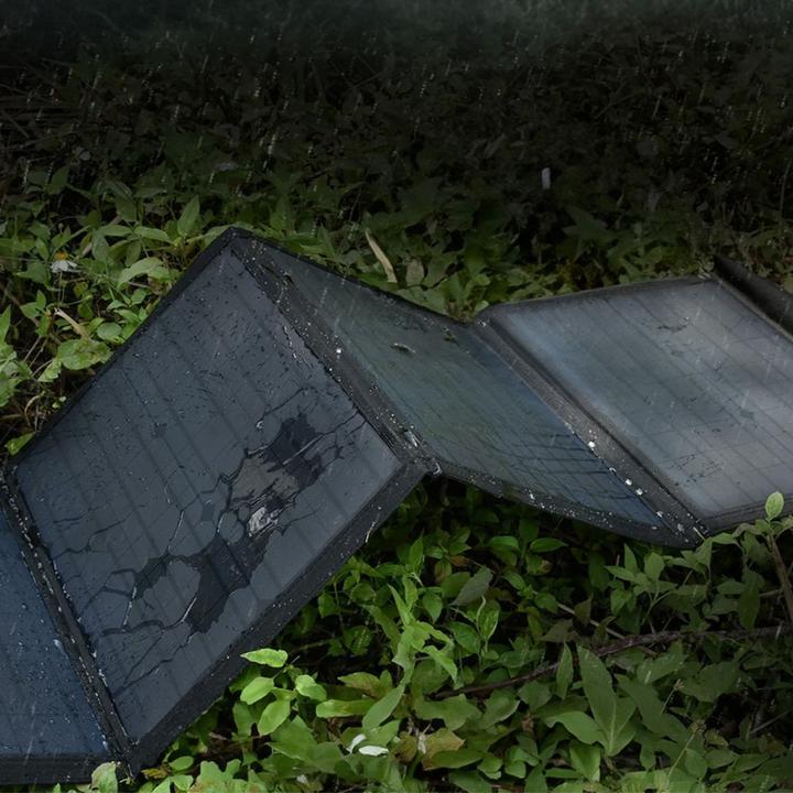 Produktbild Choetech Solarladegerät SC009-V2 (100 W, 4 kg)