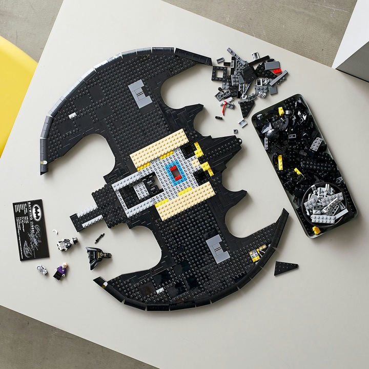 Actual product image LEGO 1989 Batwing (76161, LEGO DC, LEGO Rare Sets)