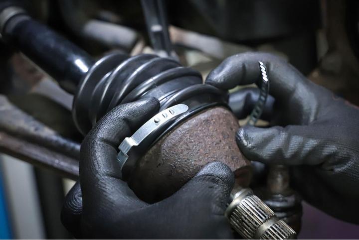 Actual product image BGS Axle boot clamp set