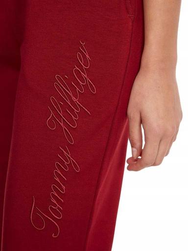 Actual product image Tommy Hilfiger Interlock tapered trousers for women (M)