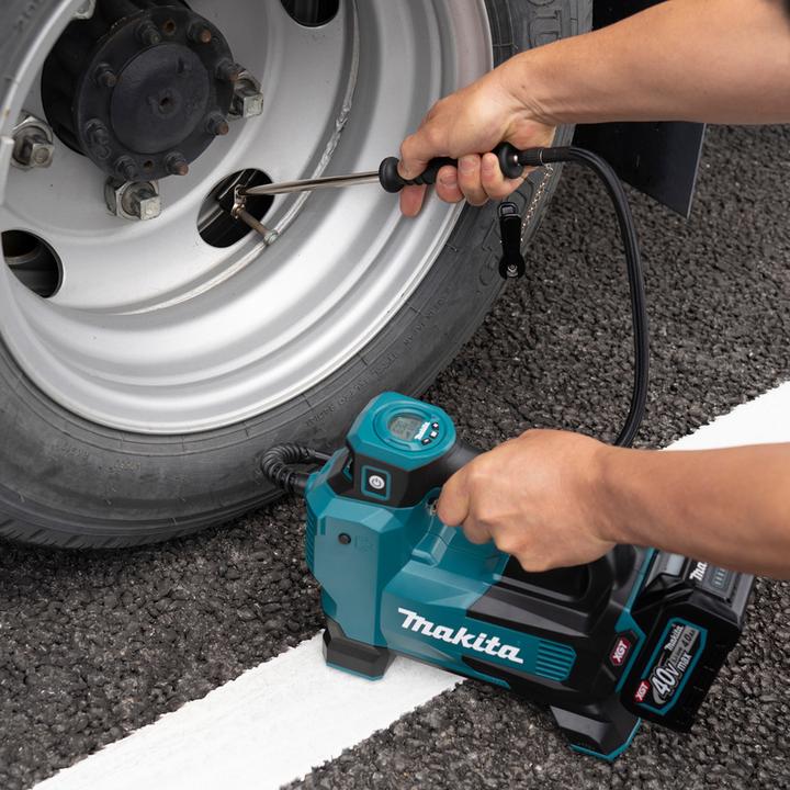 Produktbild Makita TE00000691 Professioneller Luftpumpenadapter für PKW- und LKW-Reifen 30º