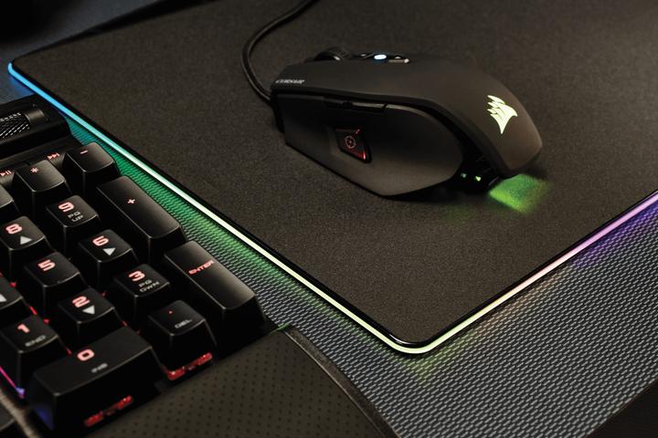 Actual product image Corsair Gaming MM800 Polaris (M)