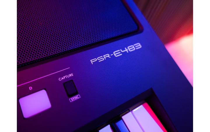 Produktbild Yamaha PSR-E483 (61 Tasten)