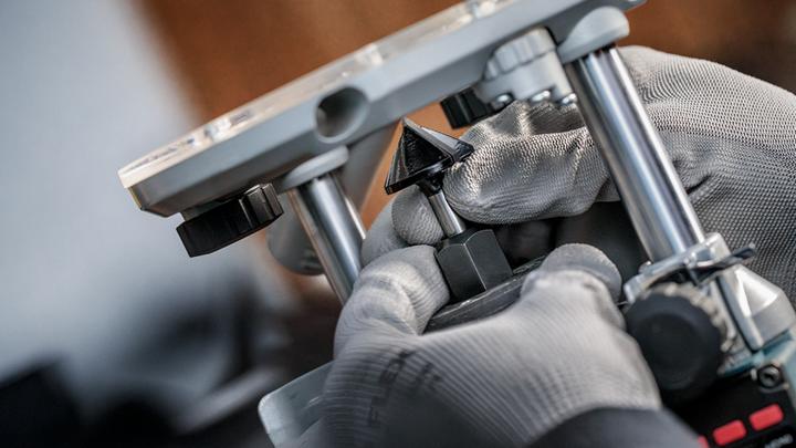 Actual product image Bosch Professional Zubehör V-groove cutter, 8 mm, D1 16 mm, L 16 mm, G 45 mm, 90°