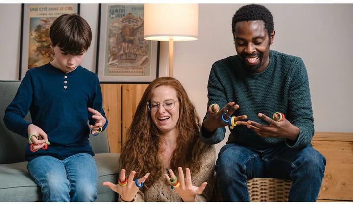 Produktbild Helvetiq Oh My Ring! (Multilingual, 2 - 4 Spieler)