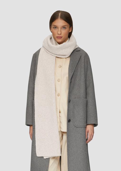 Actual product image S.Oliver Tuch Gestrickter Schal mit Schmuckperlen