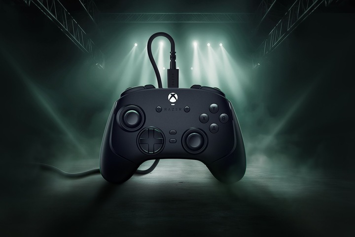 Image du produit Razer Wolverine V3 Tournament Edition, noir - Manette e-sport filaire pour Xbox & PC (Xbox Series S, Xbox One S, PC, Xbox One X, Xbox Series X)
