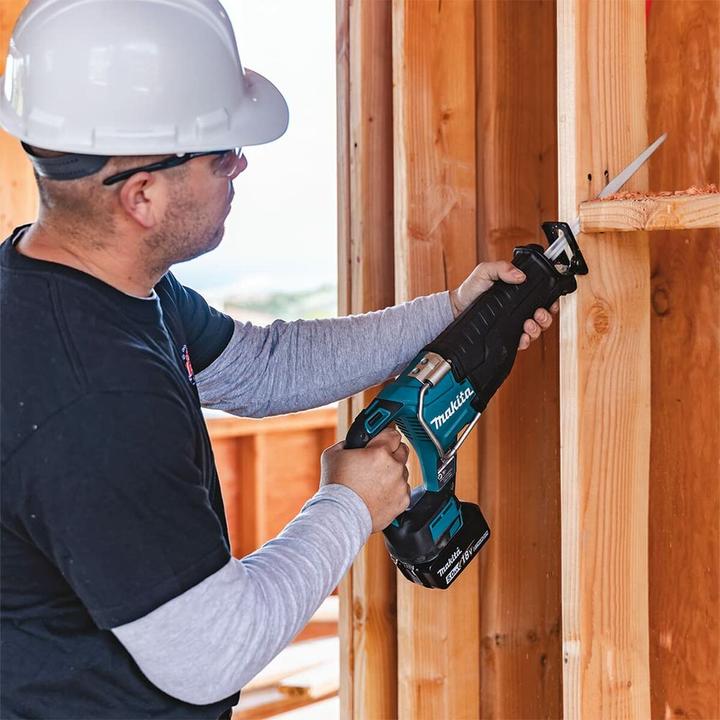 Produktbild Makita DJR187Z Akku-Säbelsäge 18 V, ohne Akkus und Ladegerät.