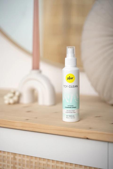 Actual product image Pjur Woman Toy Cleaner (100 ml)