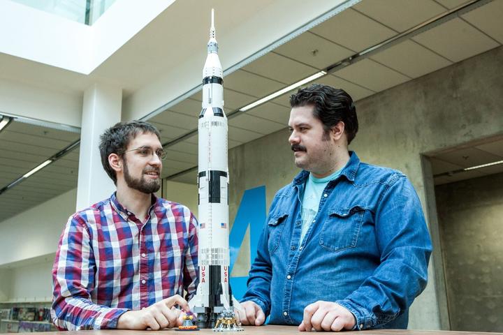 Produktbild LEGO NASA Apollo Saturn V (92176, LEGO Ideas, LEGO Seltene Sets)