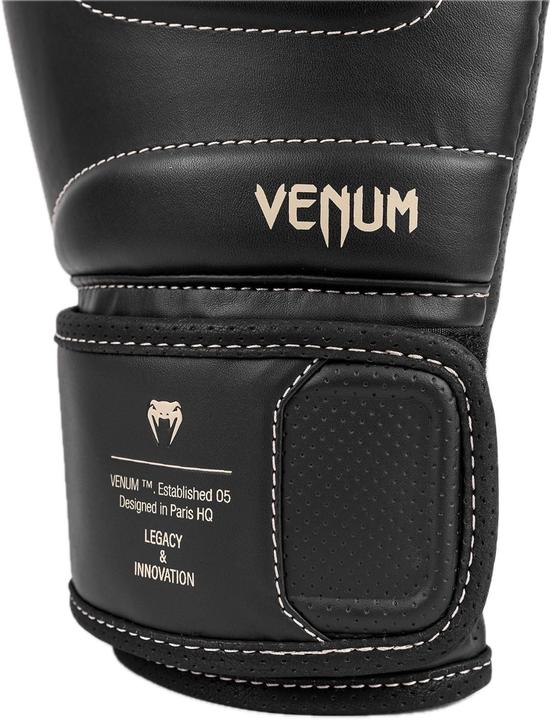 Image du produit Venum Impact Evo Boxing Gloves - Black - 12 Oz (12 OZ, Taille unique)