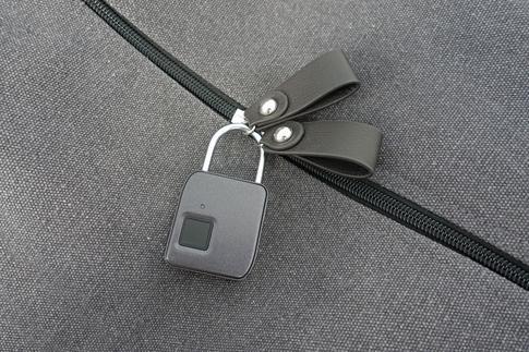 Actual product image Schwaiger Fingerprint lock