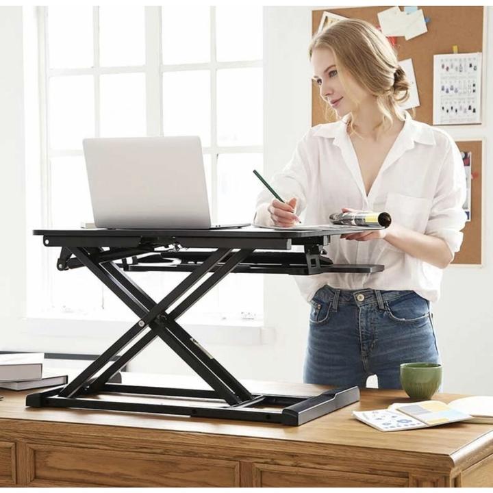 Produktbild Techly Nakładka na biurko ze sprężyną gazową pod laptopa monitor