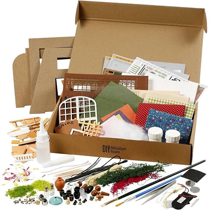 Actual product image Creativ Company DIY Miniature Room