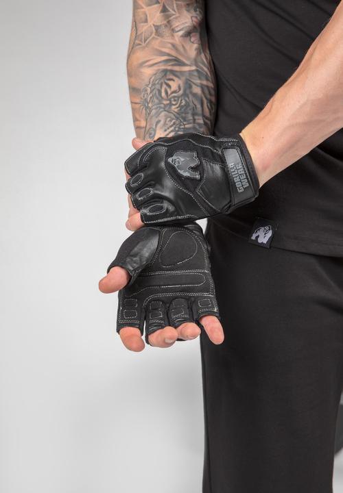 Actual product image Gorilla Wear Mitchell Training Gloves (M)