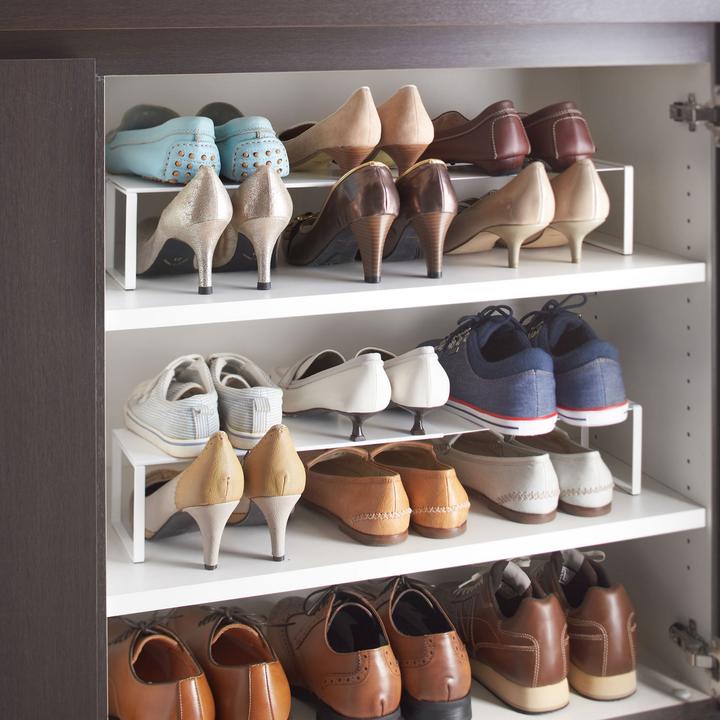 Image du produit Yamazaki Étagère à chaussures extensible FRAME (60 x 12 x 10 cm)