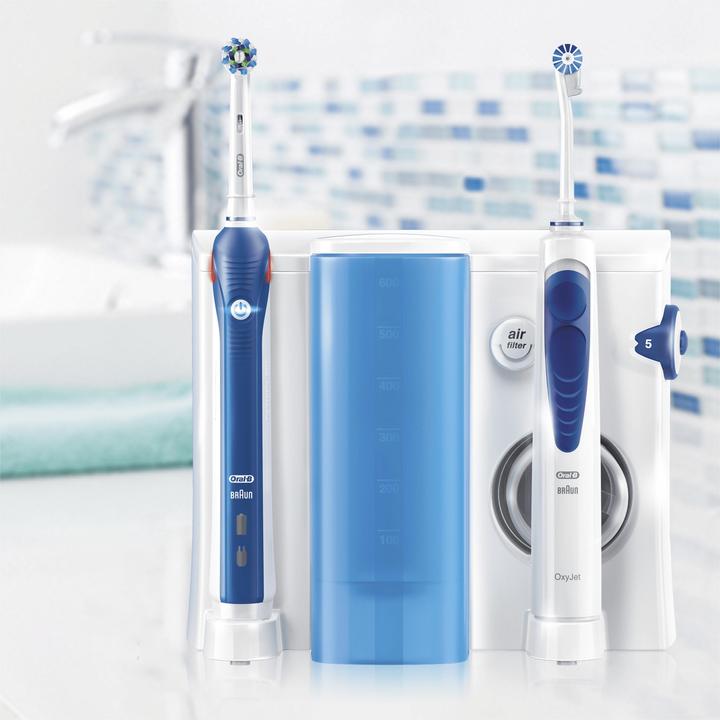 Actual product image Oral-B OxyJet Pro 2000