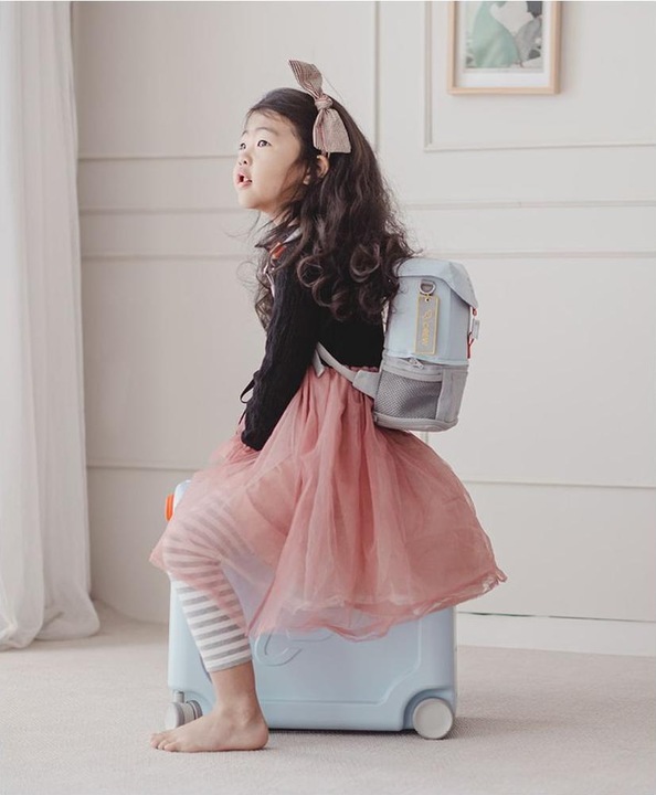 Actual product image Stokke BedBox™ + Crew BackPack™ Travel Set White/White (23 l)