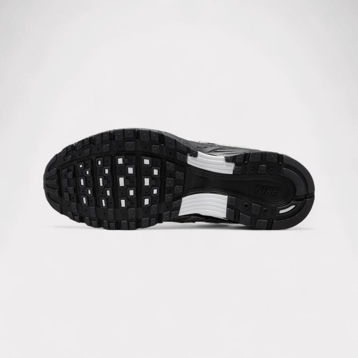 Produktbild Nike P-6000 (39)