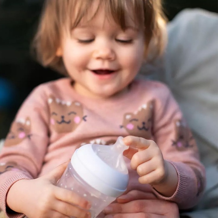 Actual product image Philips Avent SCY903/02 Natural Response Baby Bottle (260 ml)