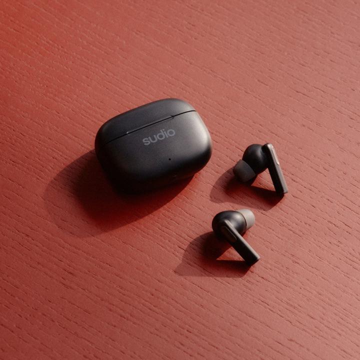 Actual product image Sudio A1 Pro Black (ANC, 30 h, Cable)
