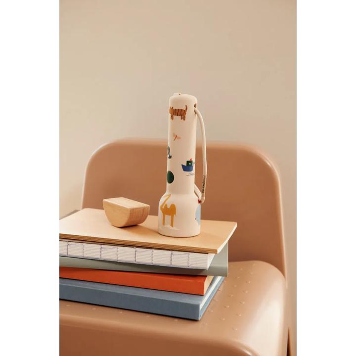 Actual product image Liewood Taschenlampe Gry Silikon mit Print Around the world Sandy (15.70 cm)