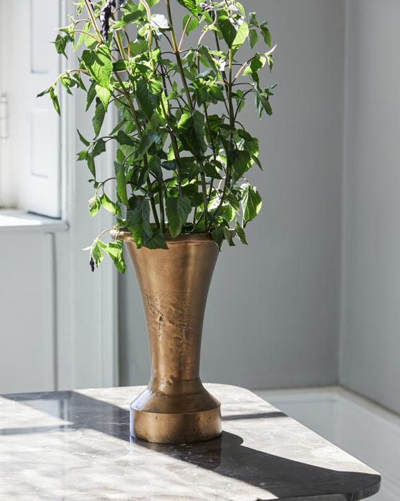 Actual product image House Doctor Florist Vase - Antique brass (211150401) (1 x, 33 x 20 cm, 19.24 l)