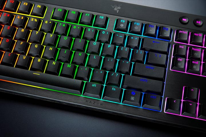 Actual product image Razer BlackWidow V4 Tenkeyless HyperSpeed Low Profile (US, Wireless)